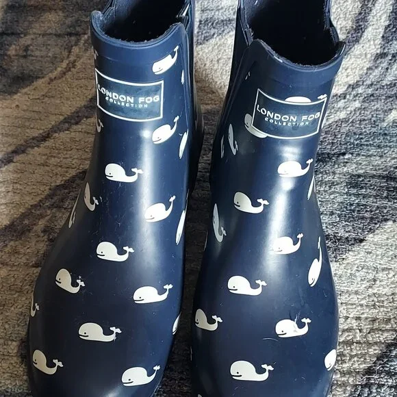 London Fog whale rain boots Size 10 - Picture 4 of 4